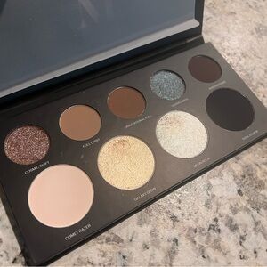 Morphe Multi Effects Brown and Blue Eyeshadow Palette with Versatile Shades